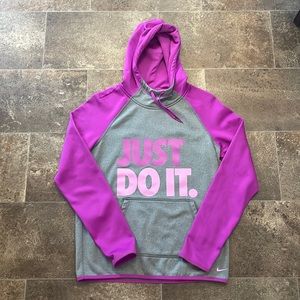Nike Therma-Fit Hoodie. Small.